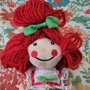 Radio City Chrisrmas Spectacular ROCKETTES Red Yarn Hair Doll with Green Bow